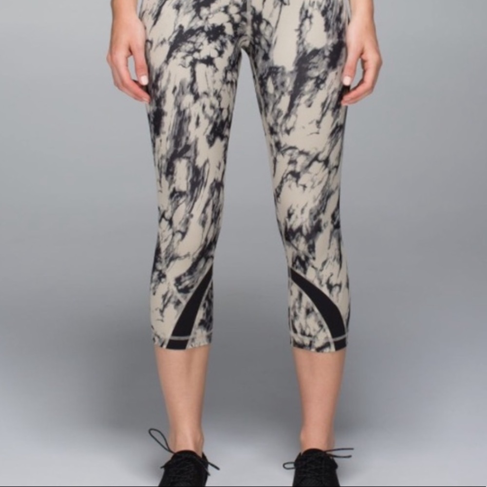 Lululemon Luxtreme limited edition marble print